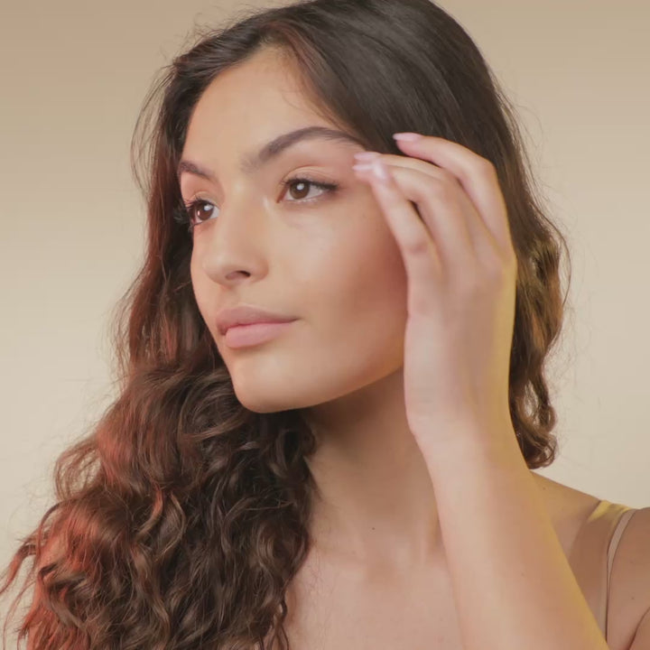 Glowly Skin – Hidratează, iluminează și evidențiază bronzul | Eco Bio Boutique